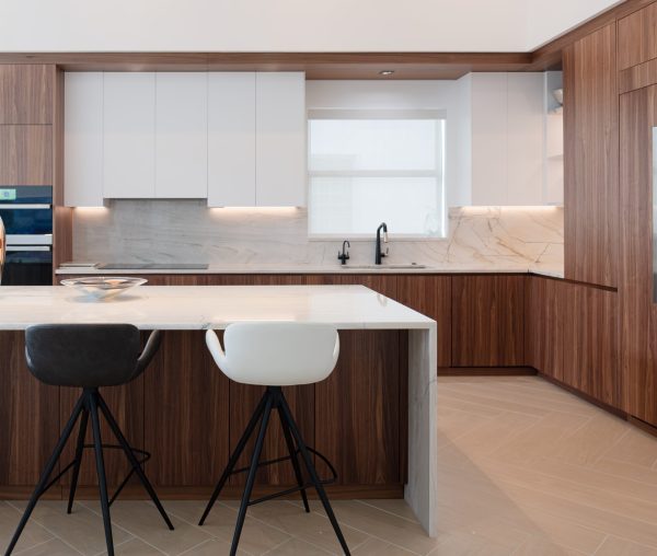 Dual Tone cabinets Dual Tone cabinets
